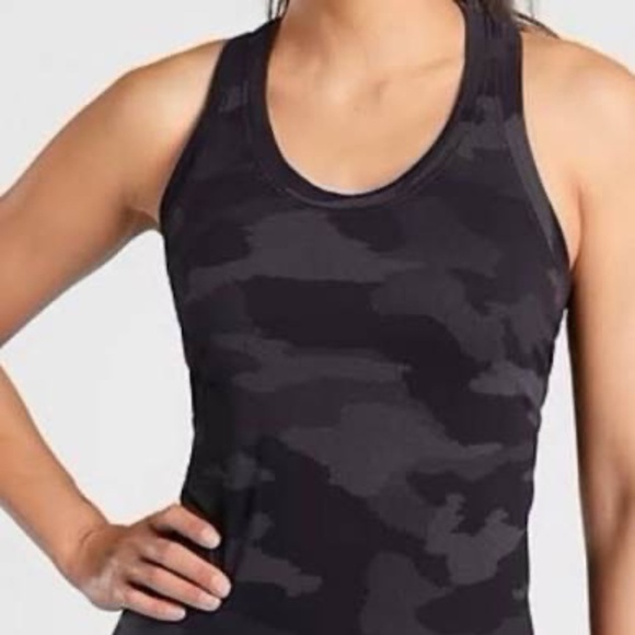 Athleta Tops - ATHLETA MOMENTUM SEAMLESS TANK, SIZE X SMALL (XS), BLACK CAMO